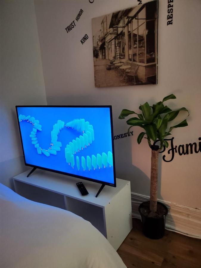 Booking-Eddy- Single Room With Self Check-In Hull Экстерьер фото